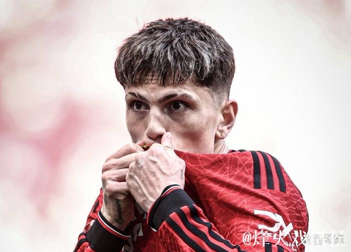 罗杰斯将成为库迪西亚新任主教练,罗马诺称协议已完成。 罗杰斯将成为库迪西亚新任主教练,罗马诺称协议已完成。